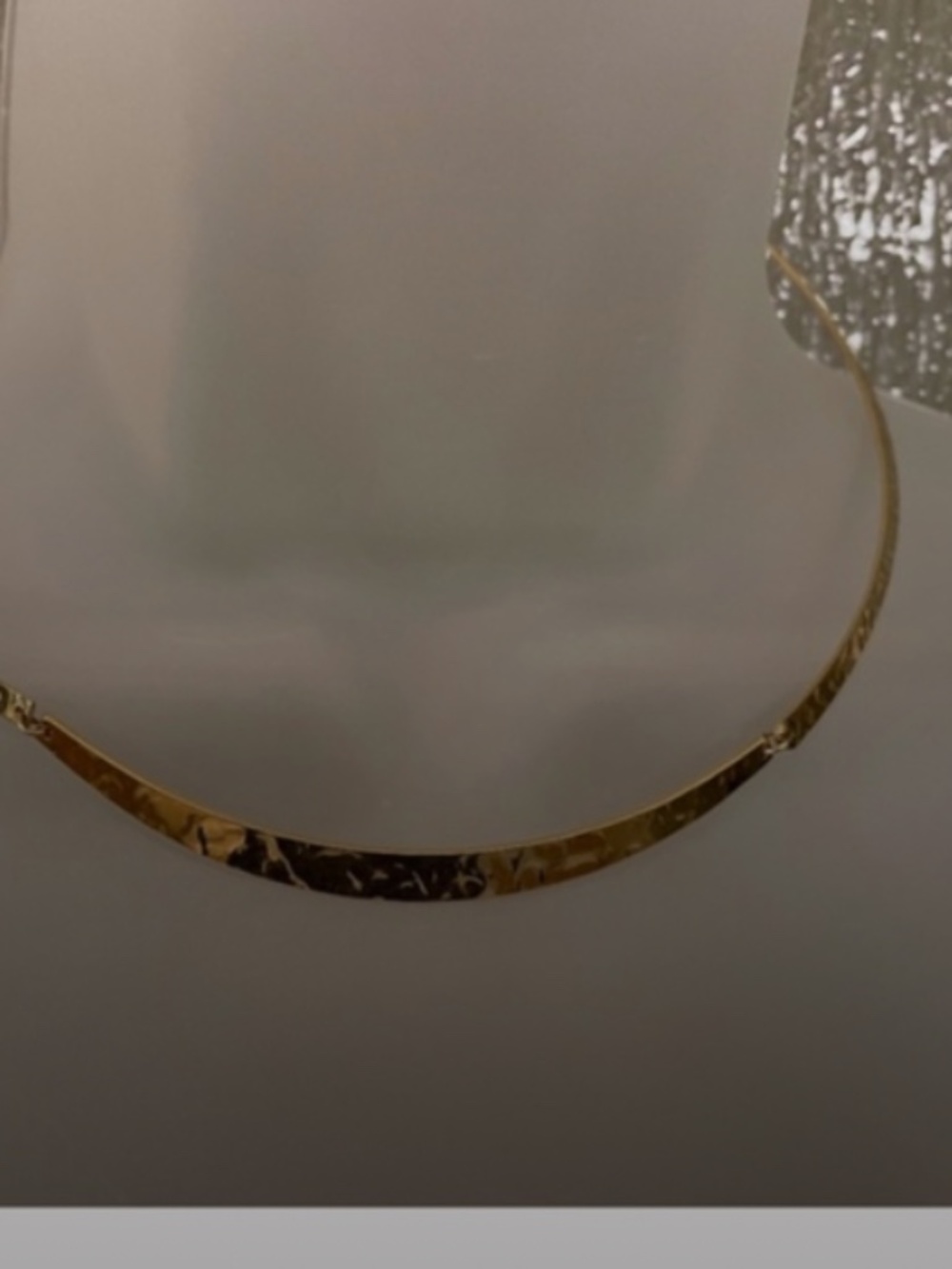 NWOT, GOLD PLATED HAMMERED CHOCKER NECKLACE